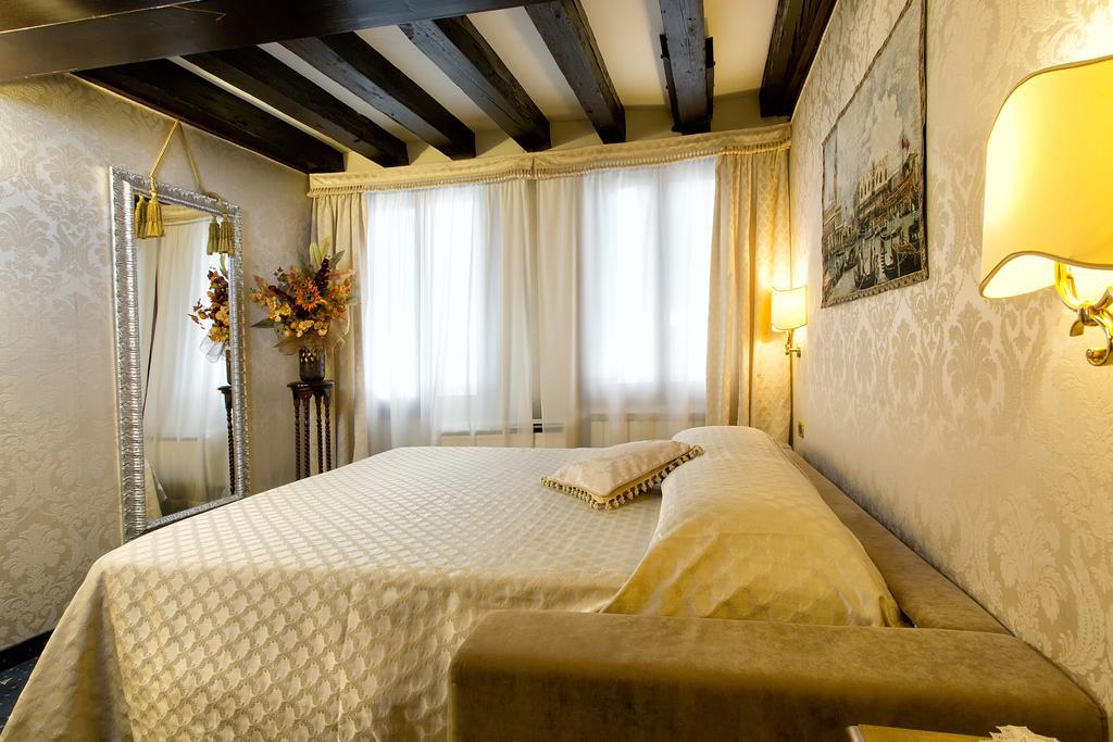 Ca' Della Loggia Bed & Breakfast Венеция Екстериор снимка