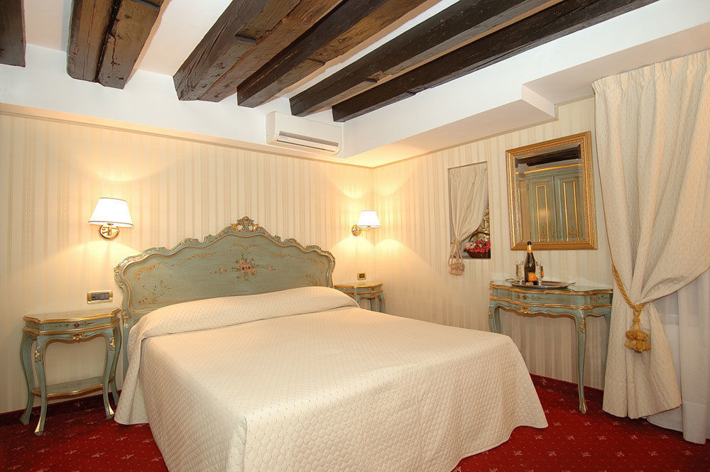 Ca' Della Loggia Bed & Breakfast Венеция Екстериор снимка